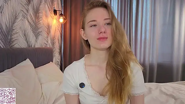 Snapshot of ElvinaRose chatting on May 22, 2026, 4:41 am ElvinaRose online show from May 22, 2026, 4:41 am