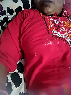 Cute Amiya online show from October 31, 2025, 4:08 pm