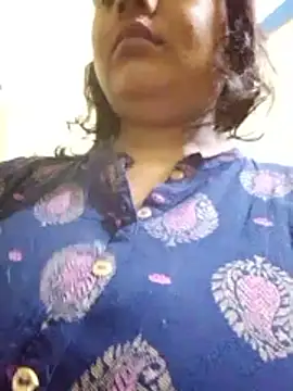 Cute Amiya online show from November 13, 2025, 2:32 am