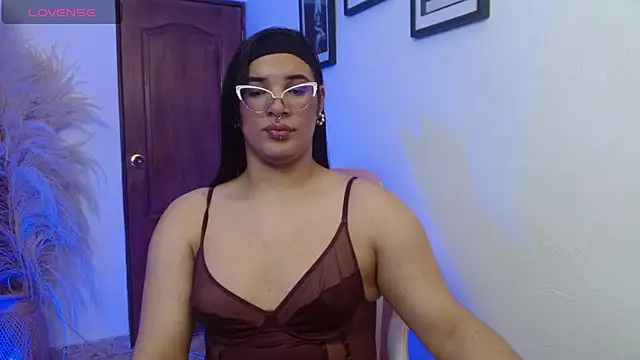 Snapshot of Valen_Sampaio chatting on October 10, 2025, 12:26 pm Valen Sampaio online show from October 10, 2025, 12:26 pm