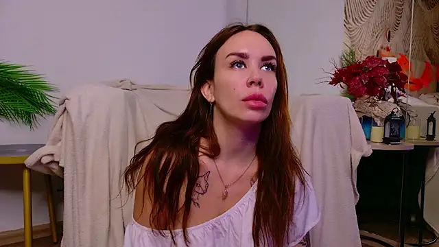 AnitaVensley online show from November 9, 2025, 10:24 am