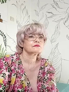 Snapshot of Catty_Lady chatting on May 14, 2026, 7:09 pm Catty Lady online show from May 14, 2026, 7:09 pm