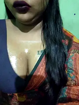 Snapshot of JIYA-04 chatting on September 12, 2025, 6:24 am JIYA-04 online show from September 12, 2025, 6:24 am