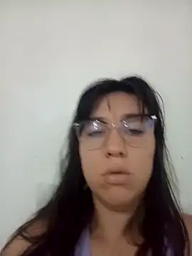 lareinalareinadelanal online show from October 14, 2025, 11:11 am