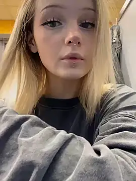 softlyblessed online show from October 8, 2025, 9:01 pm