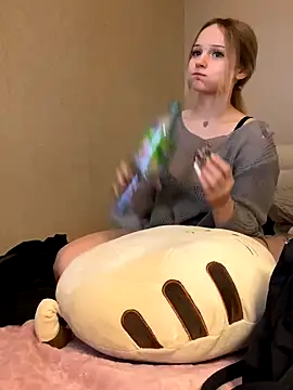 softlyblessed online show from October 9, 2025, 9:46 pm