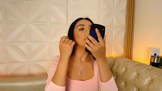 Snapshot of ana_riveros chatting on November 12, 2025, 4:13 am ana riveros online show from November 12, 2025, 4:13 am