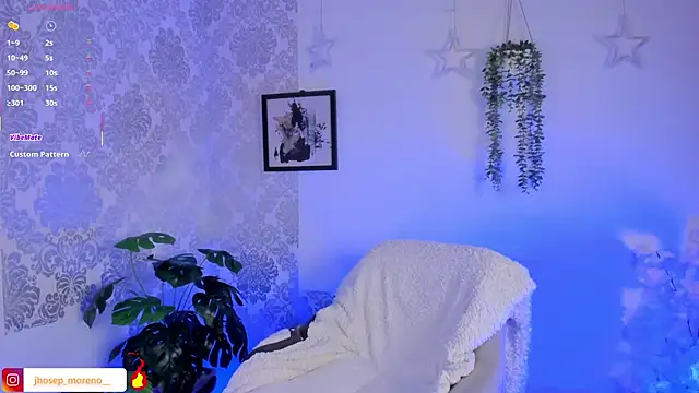 jhosepMoreno online show from July 22, 2026, 1:58 pm