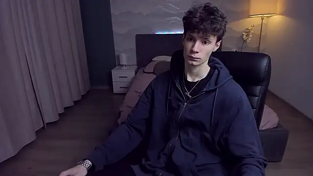 Snapshot of Edvard_Blare chatting on October 30, 2025, 3:46 pm Edvard Blare online show from October 30, 2025, 3:46 pm