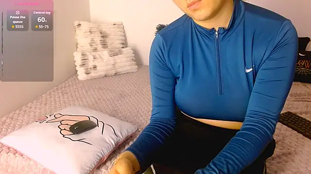 hannia baileys online show from October 26, 2025, 11:20 pm