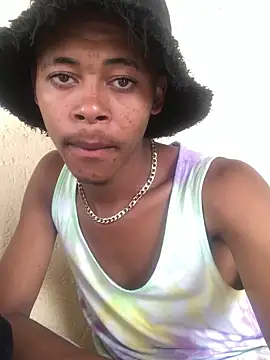 Snapshot of Tetrete chatting on November 2, 2025, 1:13 pm Tetrete online show from November 2, 2025, 1:13 pm