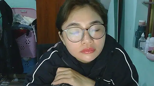 Uhem112 online show from November 20, 2025, 12:49 pm