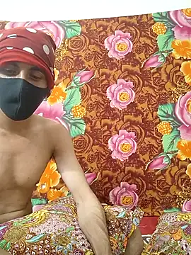 Seducing couple online show from September 9, 2025, 9:25 pm