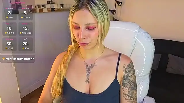 Jennaa Cooper online show from February 2, 2026, 10:52 pm