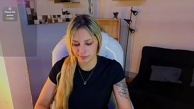 Jennaa Cooper online show from February 11, 2026, 10:48 pm