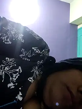 Snapshot of papukurty chatting on December 18, 2025, 6:14 pm papukurty online show from December 18, 2025, 6:14 pm