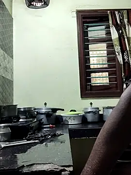 Snapshot of papukurty chatting on January 6, 2026, 5:44 am papukurty online show from January 6, 2026, 5:44 am