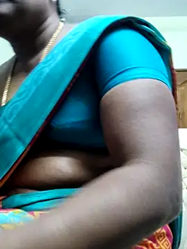 Snapshot of papukurty chatting on February 10, 2026, 1:59 pm papukurty online show from February 10, 2026, 1:59 pm