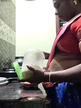 Snapshot of papukurty chatting on February 12, 2026, 2:17 am papukurty online show from February 12, 2026, 2:17 am