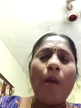 Snapshot of papukurty chatting on February 15, 2026, 7:54 pm papukurty online show from February 15, 2026, 7:54 pm