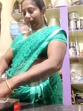 Snapshot of papukurty chatting on February 19, 2026, 2:02 pm papukurty online show from February 19, 2026, 2:02 pm