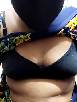 Snapshot of papukurty chatting on February 26, 2026, 5:01 pm papukurty online show from February 26, 2026, 5:01 pm