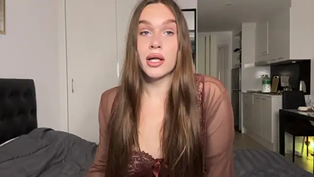 Snapshot of franzeva chatting on May 6, 2026, 11:37 am franzeva online show from May 6, 2026, 11:37 am