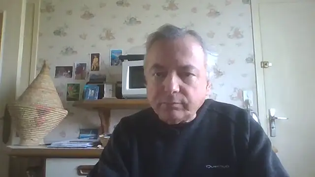 Snapshot of gegevincent chatting on April 21, 2026, 10:54 am gegevincent online show from April 21, 2026, 10:54 am