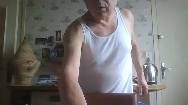Snapshot of gegevincent chatting on May 4, 2026, 12:12 pm gegevincent online show from May 4, 2026, 12:12 pm