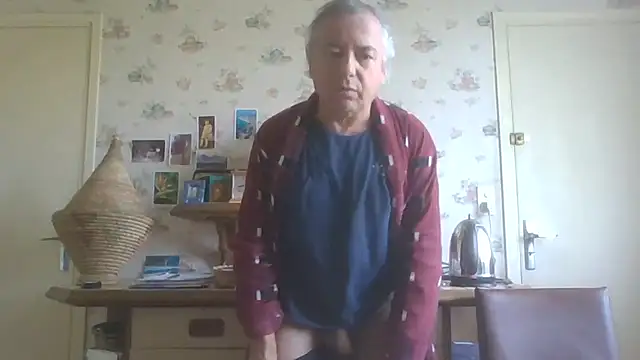 Snapshot of gegevincent chatting on June 11, 2026, 9:18 am gegevincent online show from June 11, 2026, 9:18 am