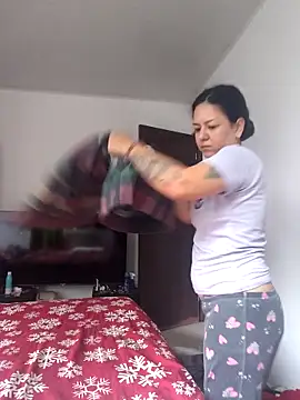 Snapshot of Abbyjoness21 chatting on September 15, 2025, 1:11 pm Abbyjoness21 online show from September 15, 2025, 1:11 pm