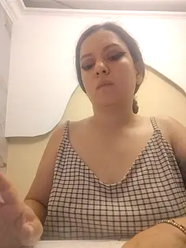 Snapshot of Abbyjoness21 chatting on October 13, 2025, 8:09 pm Abbyjoness21 online show from October 13, 2025, 8:09 pm