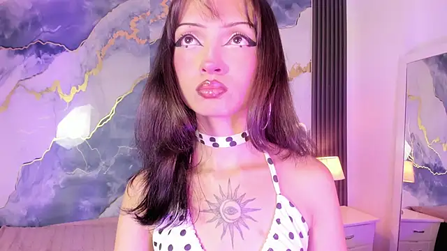 MaddieStark online show from May 28, 2026, 1:19 pm