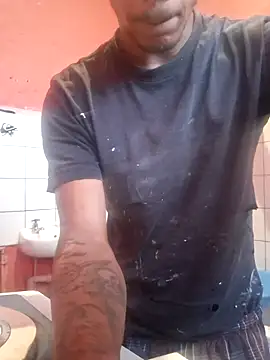 Snapshot of Zinedean24 chatting on April 13, 2026, 12:21 pm Zinedean24 online show from April 13, 2026, 12:21 pm