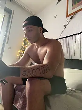 Snapshot of 1Richrichard1 chatting on May 30, 2026, 8:00 am 1Richrichard1 online show from May 30, 2026, 8:00 am