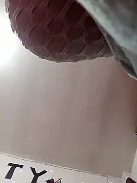 dirty lady17 online show from March 22, 2026, 2:37 am