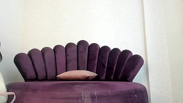  Abby white  online show from January 13, 2026, 9:20 pm