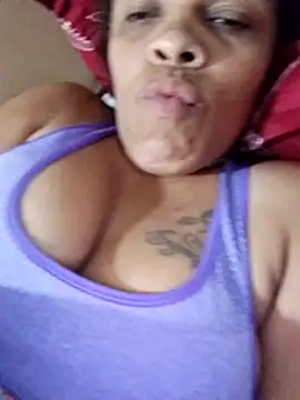 Snapshot of Esperanza_13 chatting on June 5, 2026, 2:07 am Esperanza 13 online show from June 5, 2026, 2:07 am