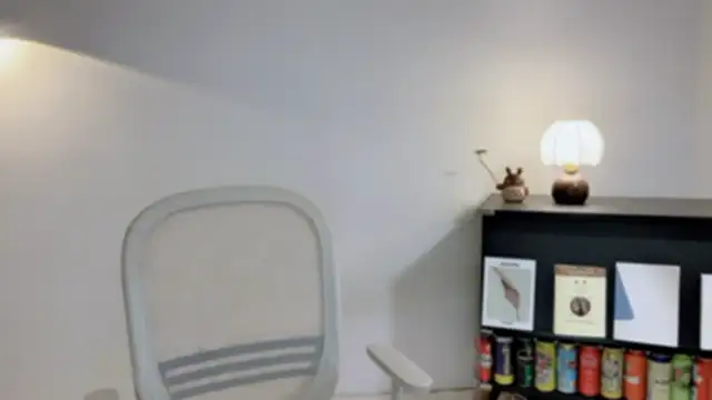 Onechestnut online show from April 4, 2026, 4:44 am