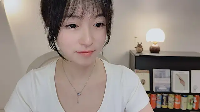 Onechestnut online show from May 30, 2026, 9:28 am