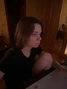 enchanting chloe online show from November 8, 2025, 7:56 pm