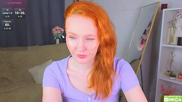 JoyceJones online show from September 23, 2025, 7:06 pm