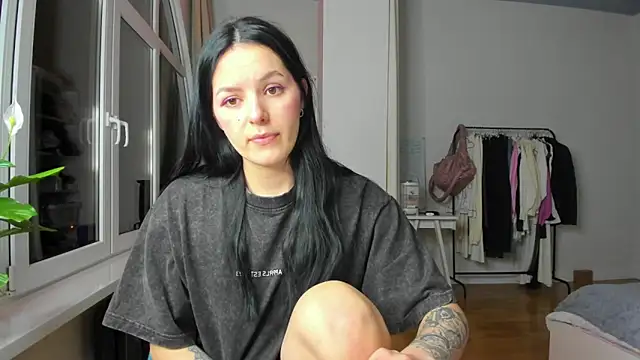 EwelynScott online show from February 3, 2026, 9:31 pm