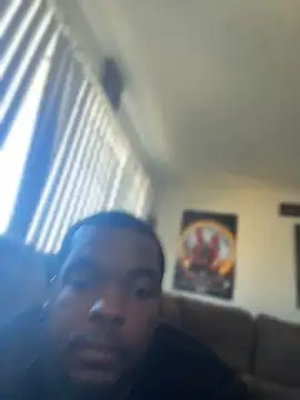 Snapshot of sneakdalink chatting on May 8, 2026, 3:39 pm sneakdalink online show from May 8, 2026, 3:39 pm