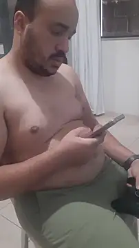 Snapshot of Urso_Nerd chatting on October 16, 2025, 4:30 pm Urso Nerd online show from October 16, 2025, 4:30 pm