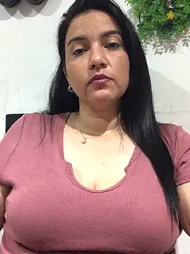 Snapshot of sweetdulcexxx chatting on October 21, 2025, 2:45 am sweetdulcexxx online show from October 21, 2025, 2:45 am