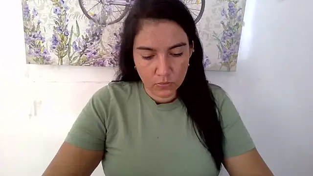 Snapshot of sweetdulcexxx chatting on November 10, 2025, 2:49 pm sweetdulcexxx online show from November 10, 2025, 2:49 pm