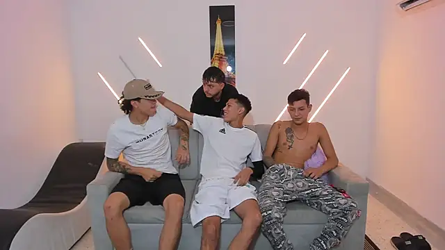 Snapshot of brutal_sex_room2k chatting on November 17, 2025, 12:22 pm brutal sex room2k online show from November 17, 2025, 12:22 pm