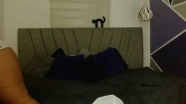 Yera carey online show from October 7, 2025, 11:24 pm