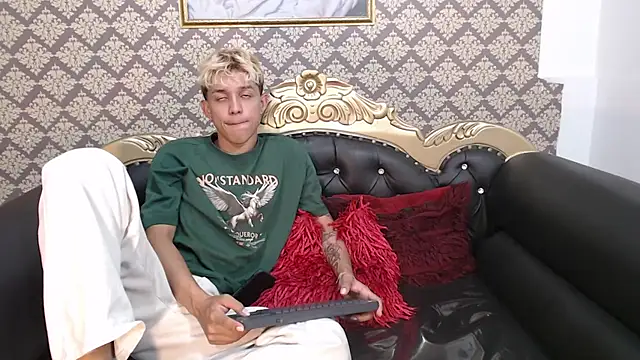 Sebas cat online show from September 20, 2025, 4:24 am